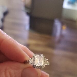 Avon 925 Sterling Silver Cubic Zirconia Halo Ring with Baguette Accents